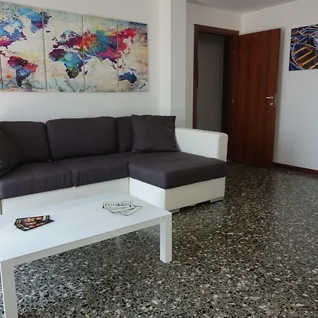 Apartment Primopiano - *
